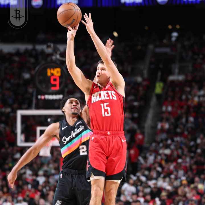 开云官网-极夜逆转——火箭如何用一场“赌命式”的胜利捅破西部天花板？