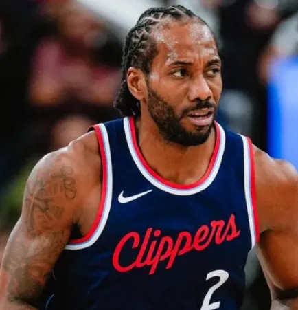 开云官网-本赛季15场比赛场均30+且命中率50/40/90%的球员：小卡、SGA